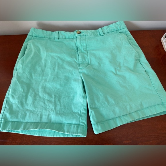 Vineyard Vines Other - size 34 men’s Vineyard Vines shep and Ian breaker short in teal
